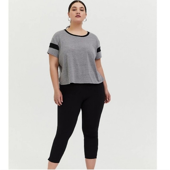 torrid Tops - NEW Torrid 5X Ringer Tee